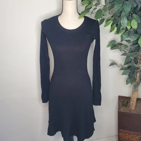 NEW Black Ribbed Long Sleeve Sweater Dress - Picture 6 of 9